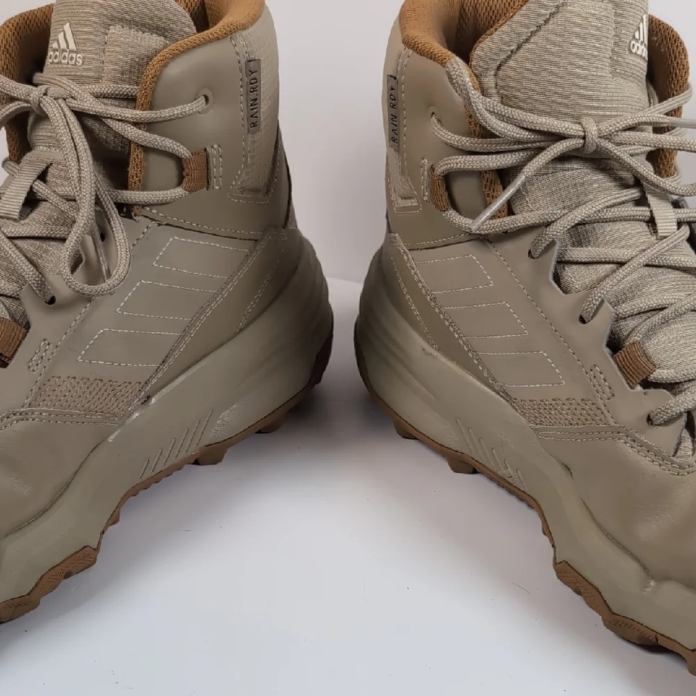 Adidas Beige Terrex Unity Mid - Picture 14 of 16